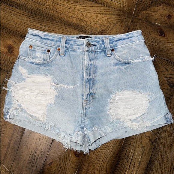 Abercrombie & Fitch Size 2 Distressed Light Blue Denim Shorts - Picture 3 of 6